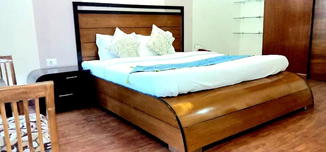Wildleaf Kasauli Valley Homz Bed & Breakfast Dış mekan fotoğraf