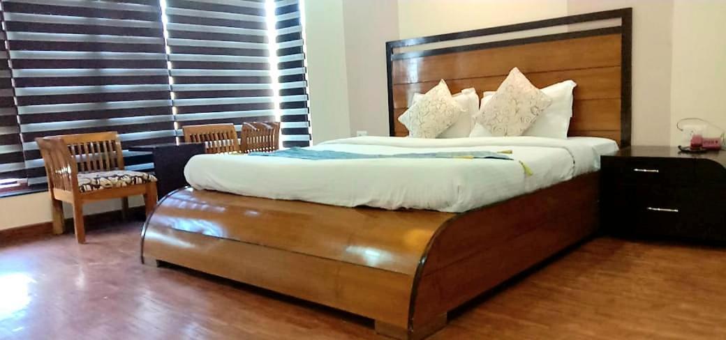 Wildleaf Kasauli Valley Homz Bed & Breakfast Dış mekan fotoğraf